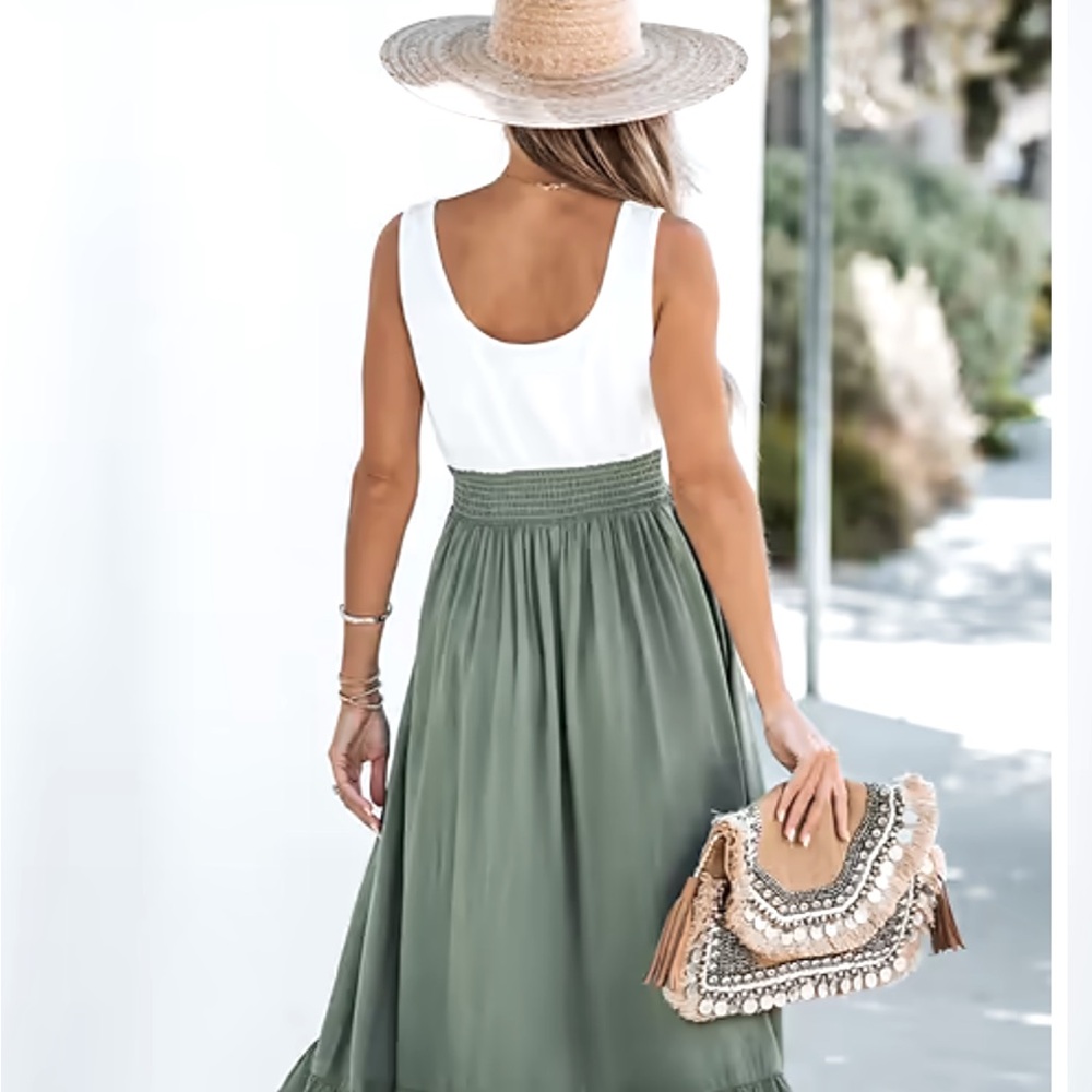 Cupshe Green & White Ruffled Scoop Neck  A-Line Dress Size Large - Picture 4 of 11